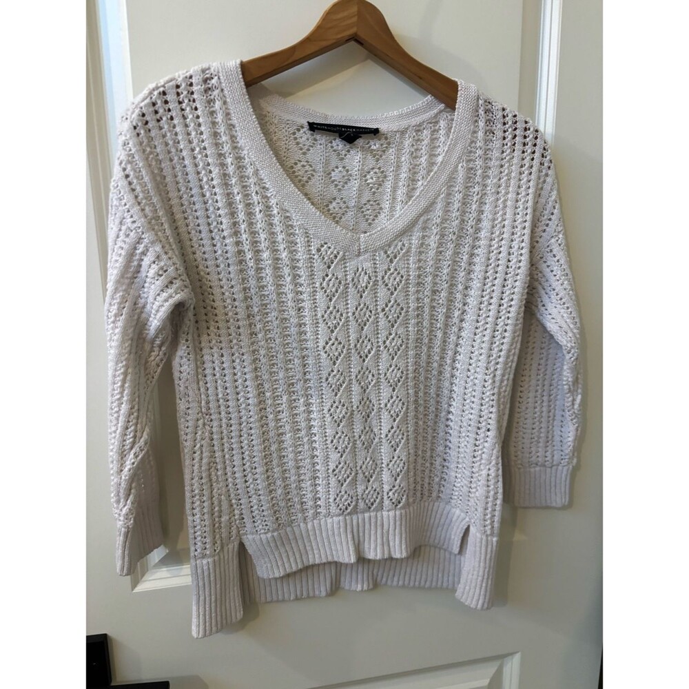 White House Black Market V-Neck Knit Sweater Size Small